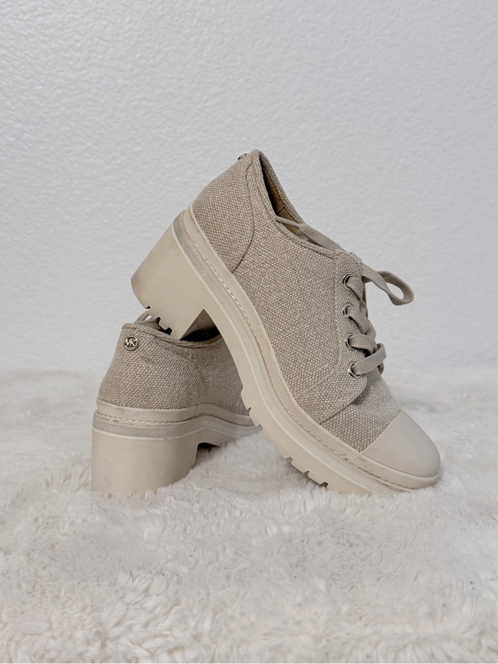 Michael Kors Neutral Canvas Lace-Up Platform Oxfords Size 7